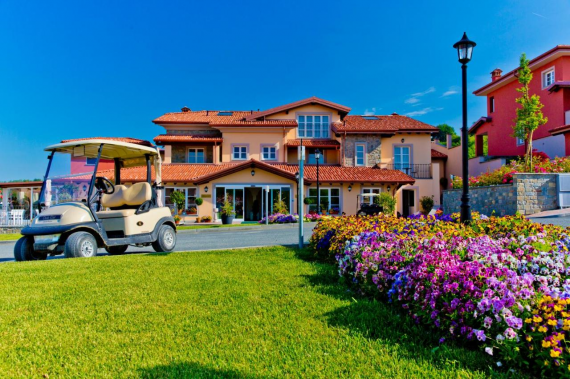 Villa Carolina Resort