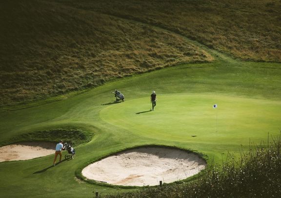 Image Sac de golf en voyage : tout savoir avant votre départ