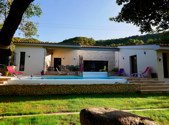 Séjour en villa privative en Corse